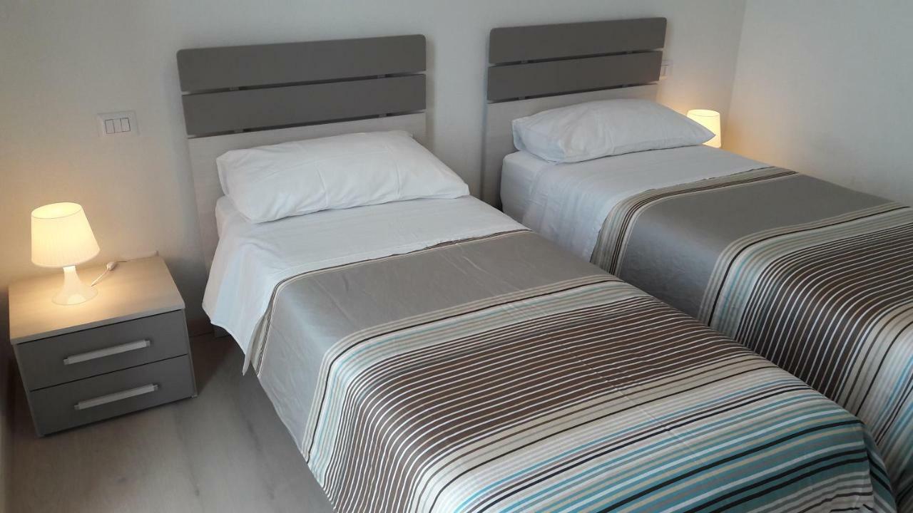 Residenza Lux Fronte Mare Apartment Vado Ligure Luaran gambar