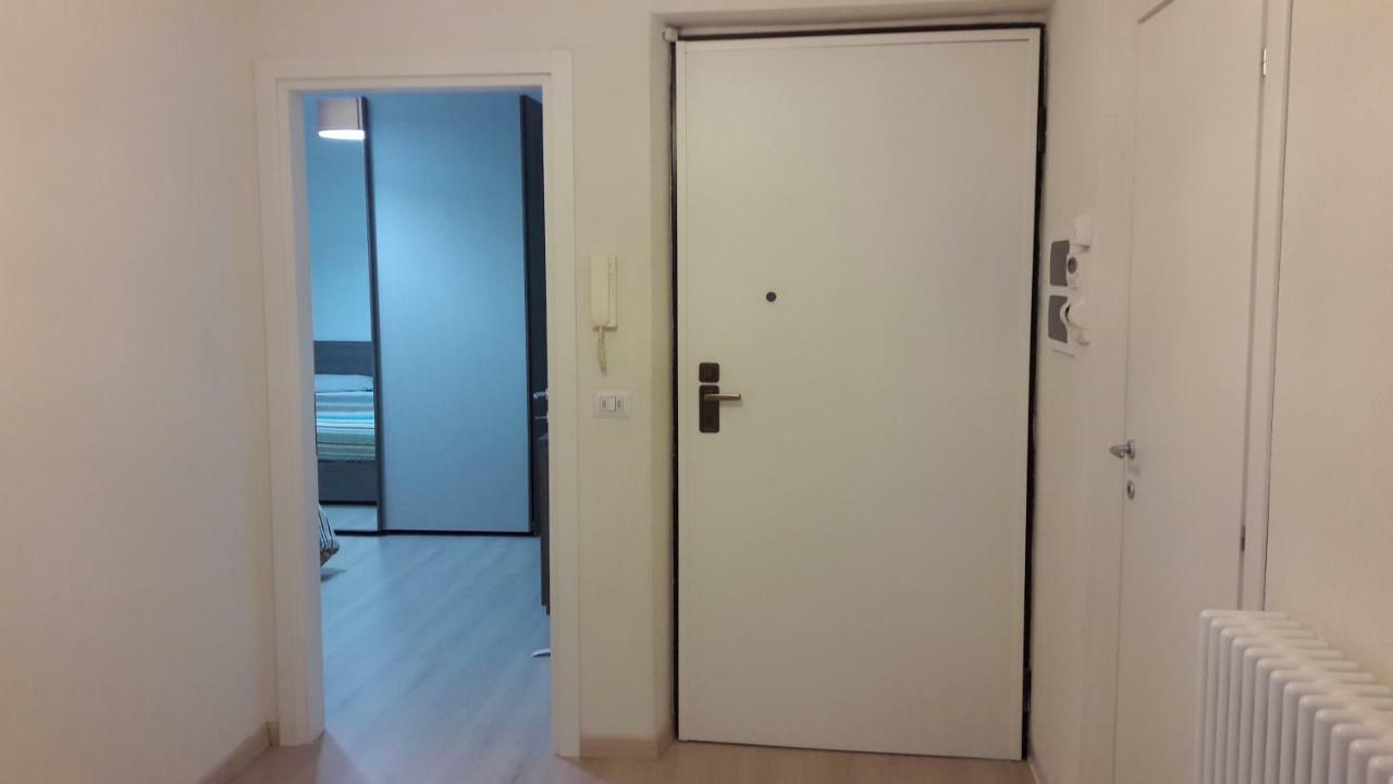 Residenza Lux Fronte Mare Apartment Vado Ligure Luaran gambar