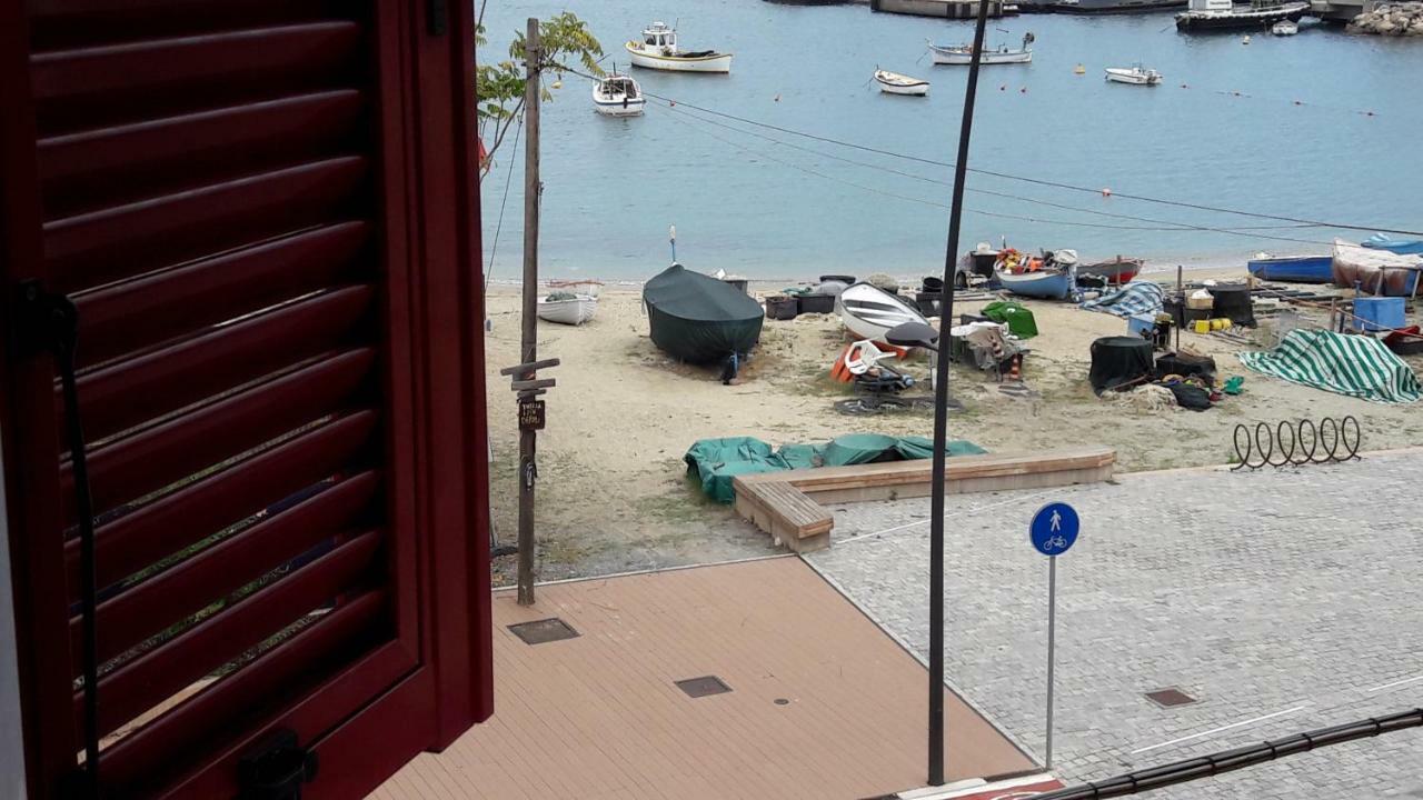 Residenza Lux Fronte Mare Apartment Vado Ligure Luaran gambar