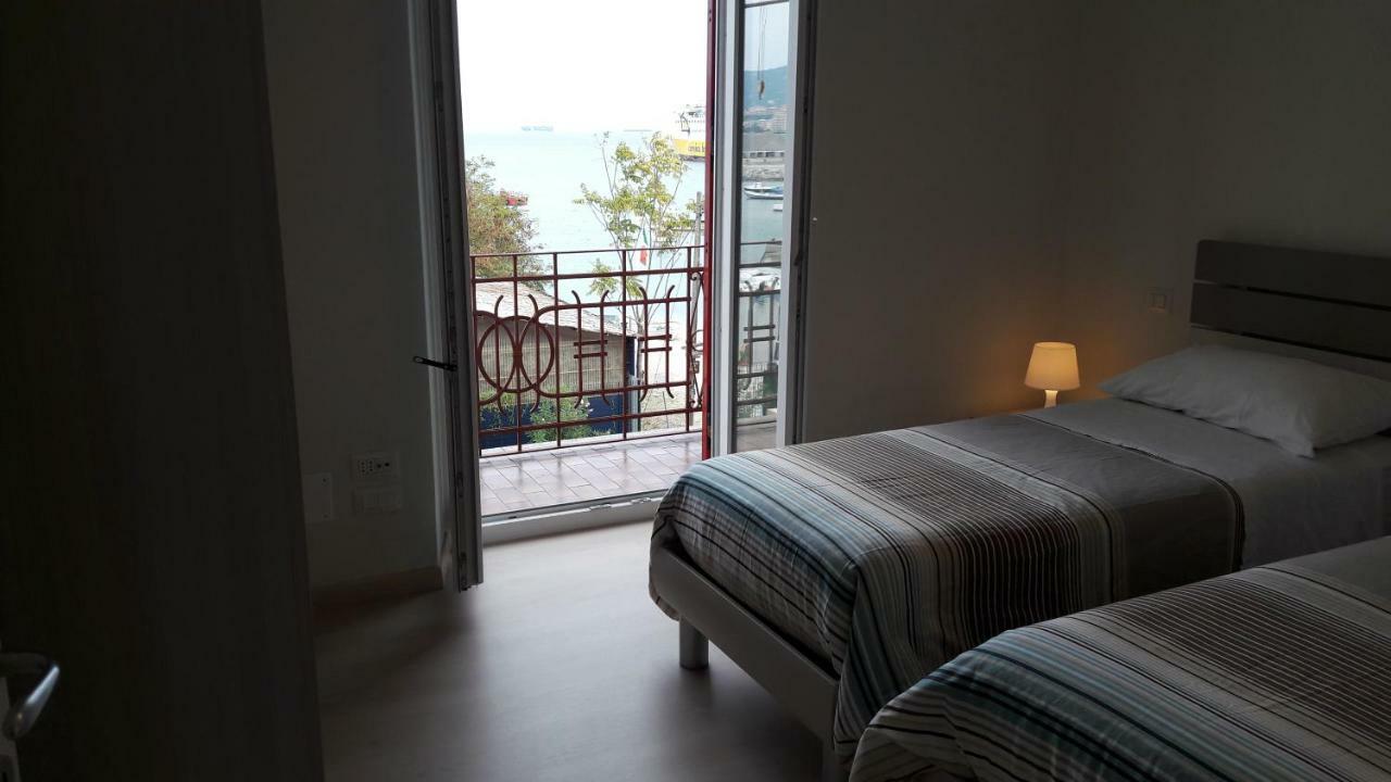 Residenza Lux Fronte Mare Apartment Vado Ligure Luaran gambar
